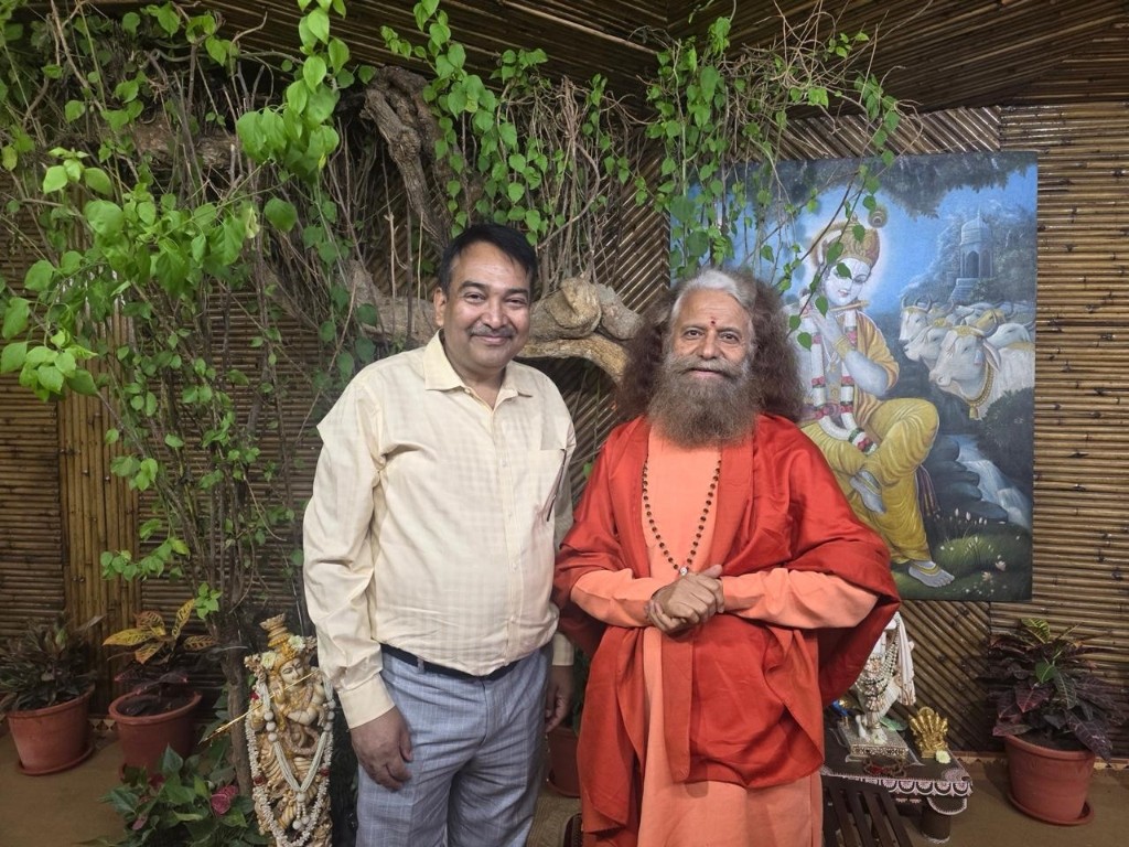 Acharya Niraj Kumar with spiritual mentor